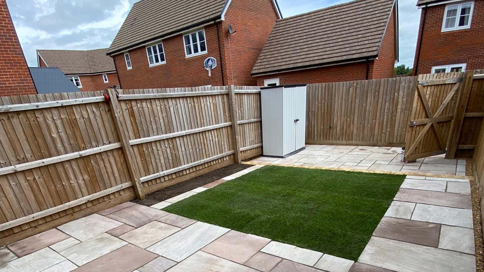 Bellamay Professional Garden Landscaping Services in Aylesbury