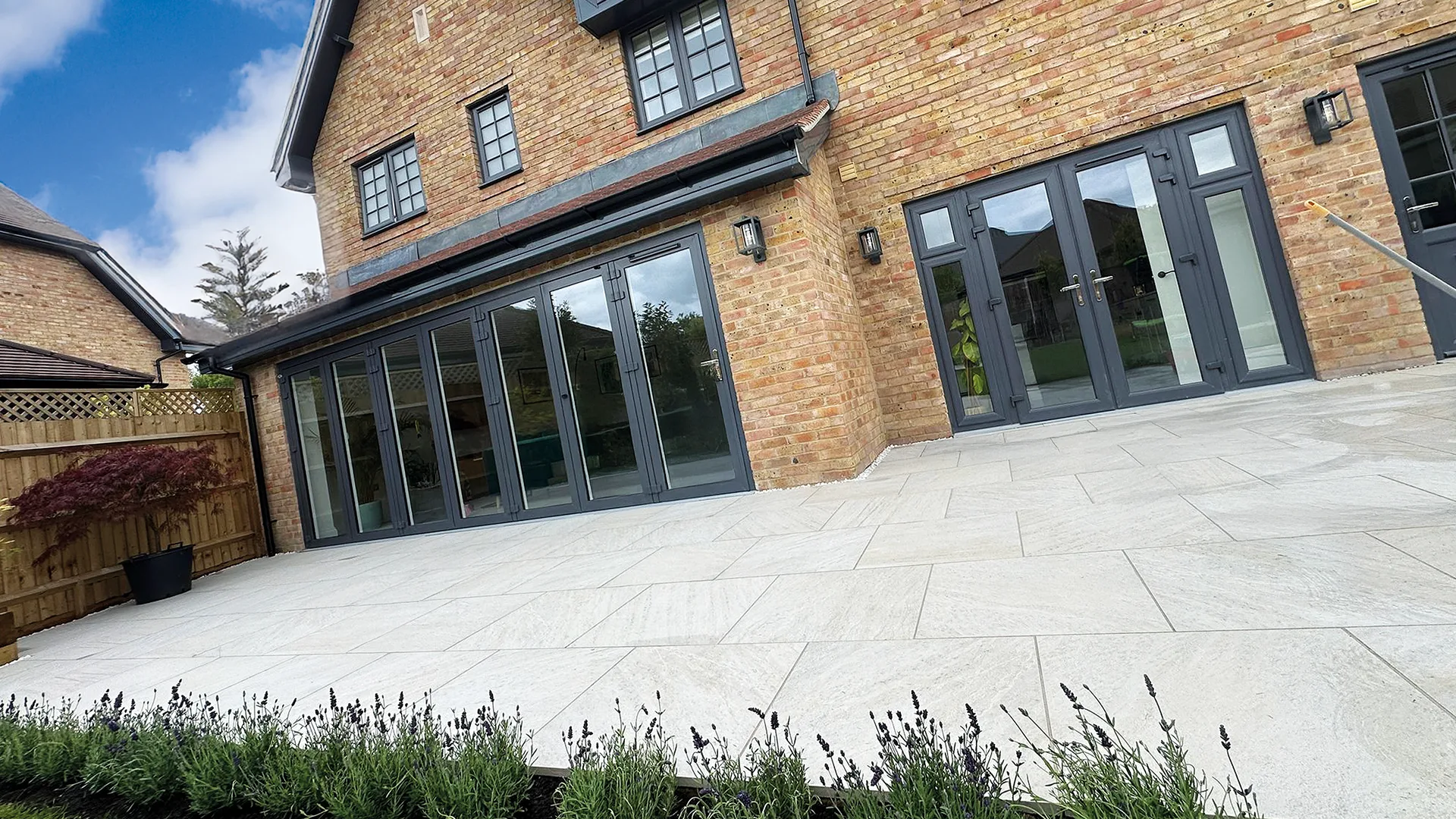 Garden Landscaping in Aylesbury by Bellamay - Project 1